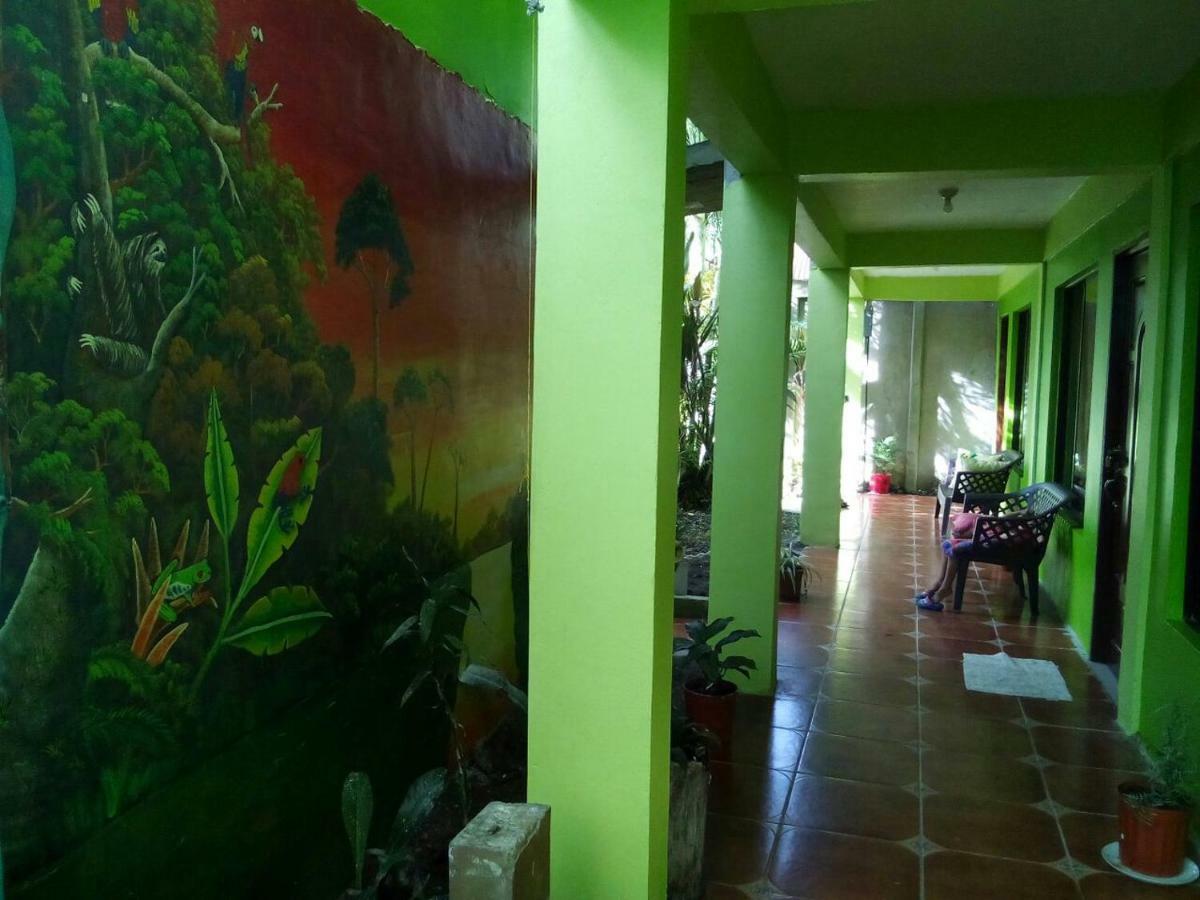 Cabinas El Muellecito Tortuguero Exterior foto